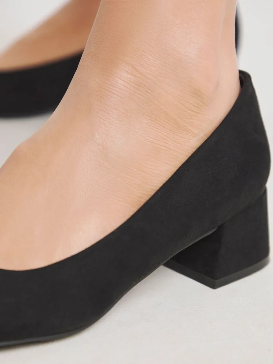 Schoenen Met Hakken|Ruimvallend En Extraruimvallend*JD Williams - Heavenly Soles By Low Block Heels Court Shoes Zacht zwart