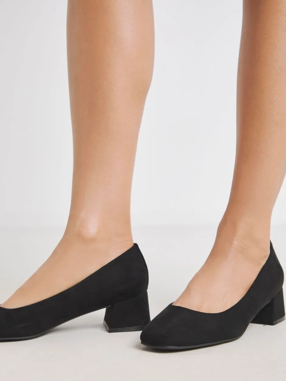 Schoenen Met Hakken|Ruimvallend En Extraruimvallend*JD Williams - Heavenly Soles By Low Block Heels Court Shoes Zacht zwart