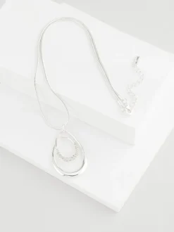 Sieraden*Next - Ketting met ovale gedraaide hanger Zilverkleurig