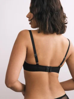 Beha's|Next - A-DD push-up Triple Boost diepuitgesneden beha Zwart