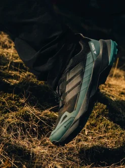 Sneakers*adidas Terrex - Skychaser AX5 GORE-TEX Hiking Trainers Zwart