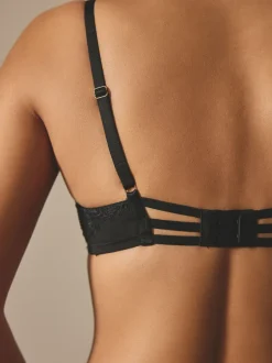 Beha's*Next - A-E Lace Bra Zwart