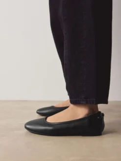Lage Schoenen|Next - Ballerina's Zwart