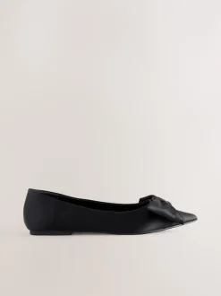 Lage Schoenen|Next - Ballerina's met spitse neus en strik Zwart