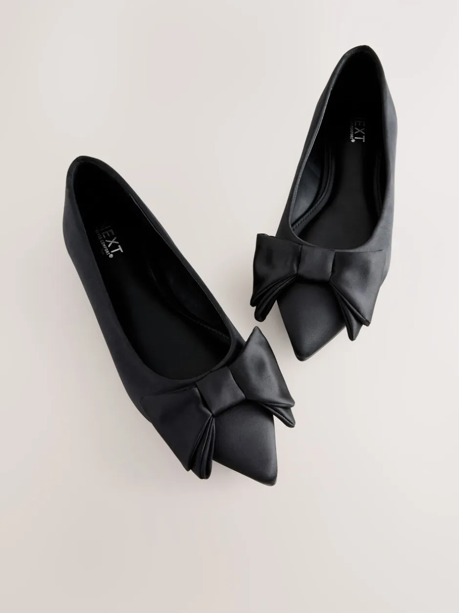 Lage Schoenen|Next - Ballerina's met spitse neus en strik Zwart