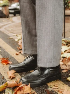 Schoenen|Base London - Clapton Brogue Trainer Zwart