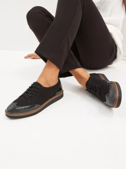Ruimvallend En Extraruimvallend|Lage Schoenen*Next - Brogue Lace Up Chunky Sole Shoes Zwart