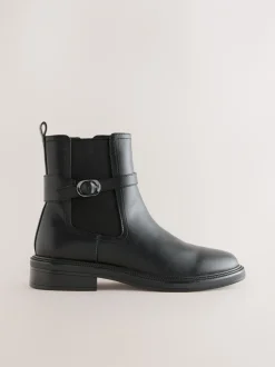 Ruimvallend En Extraruimvallend*Next - Chelsea Boots met gesp Zwart