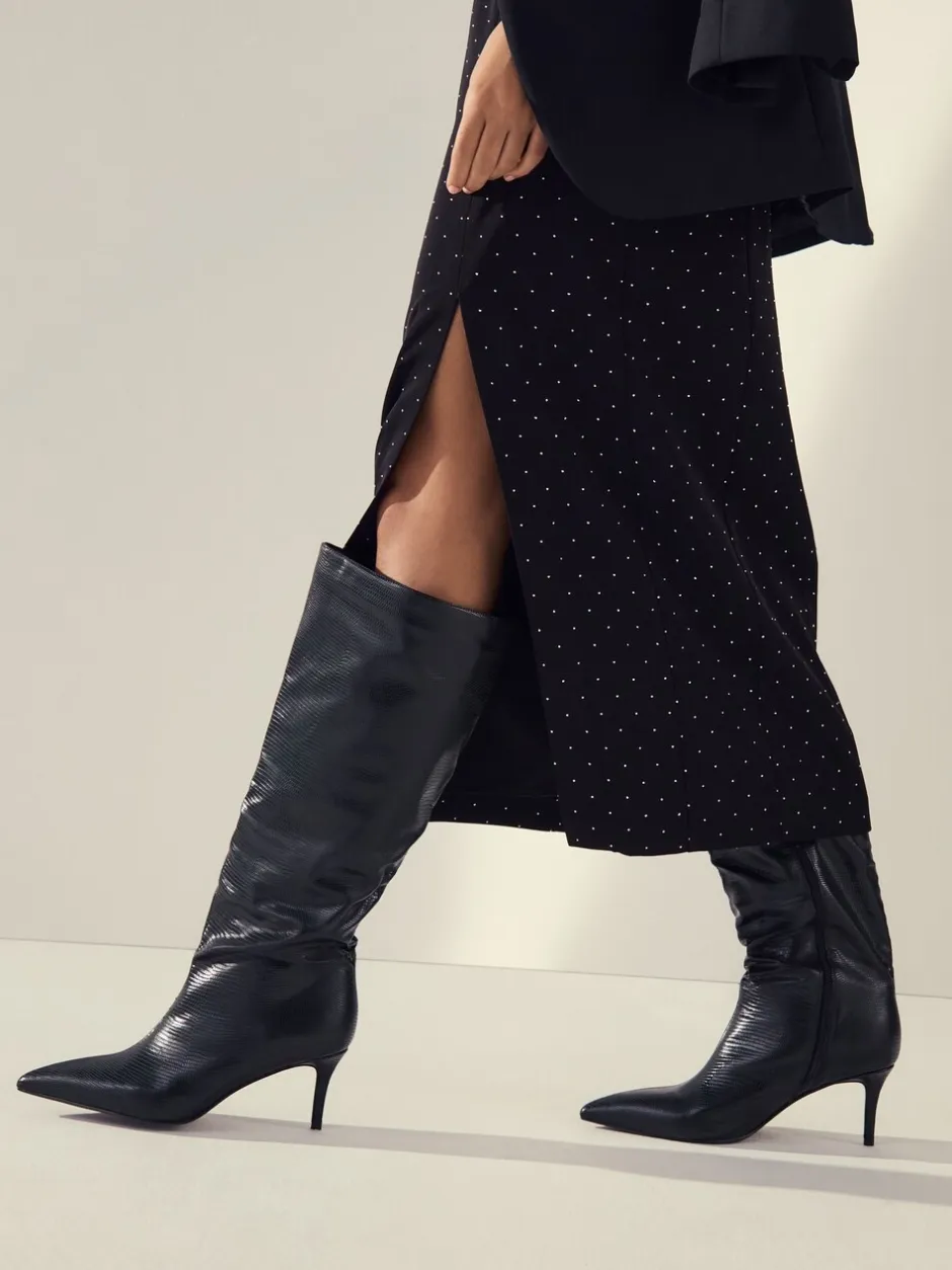 Boots*Next - Forever Comfort® - Kniehoge laarzen met spitse neus en slappe hak Zwart