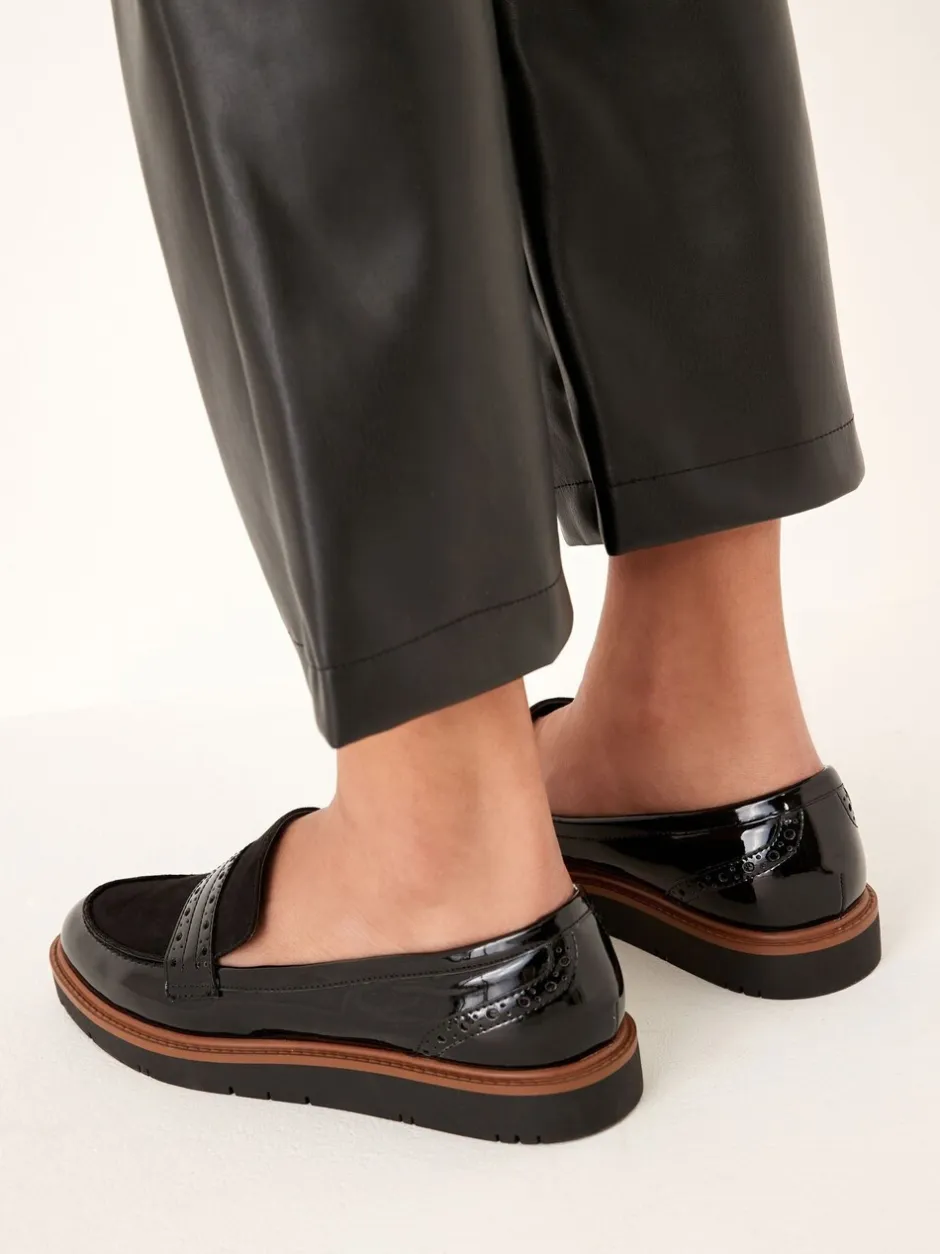 Ruimvallend En Extraruimvallend|Lage Schoenen|Next - Forever Comfort® Brogue Instappers Zwart