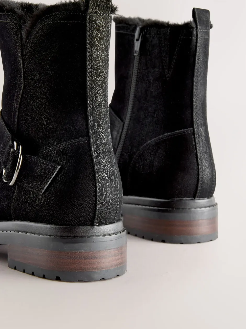 Ruimvallend En Extraruimvallend|Boots|Next - Forever Comfort® Faux Fur Hardware Ankle Boots Zwart