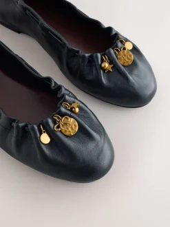 Lage Schoenen*Next - Forever Comfort® Leather Ruched Charm Ballet Flats Zwart