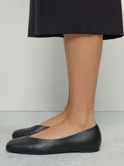 Lage Schoenen*Next - Forever Comfort® Leather Square Toe Ballerina Flats Zwart