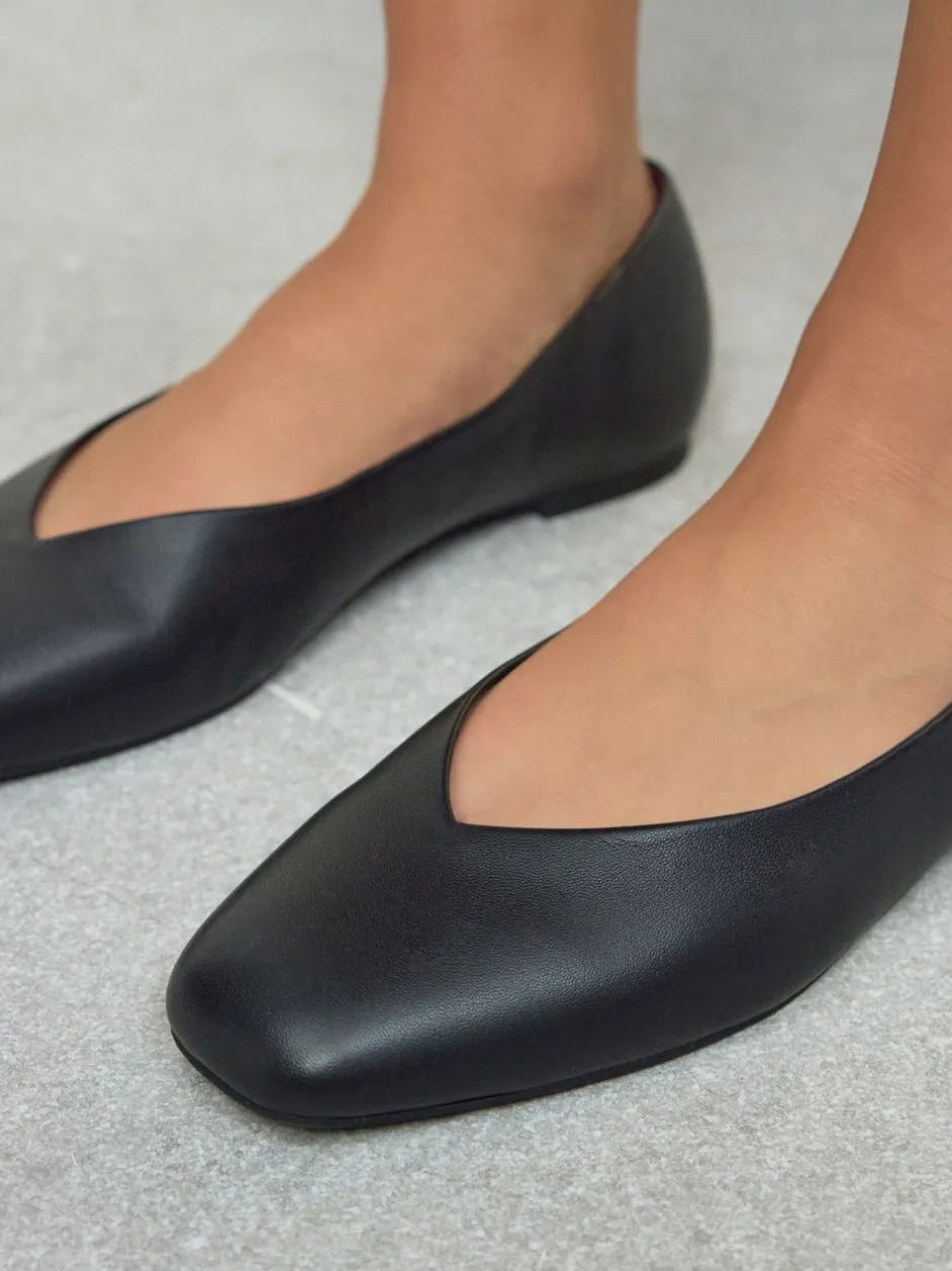Lage Schoenen*Next - Forever Comfort® Leather Square Toe Ballerina Flats Zwart