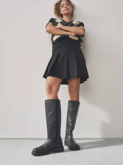 Ruimvallend En Extraruimvallend|Boots|Next - Forever Comfort® leren kniehoge laarzen met ronde neus en plateauzool Zwart