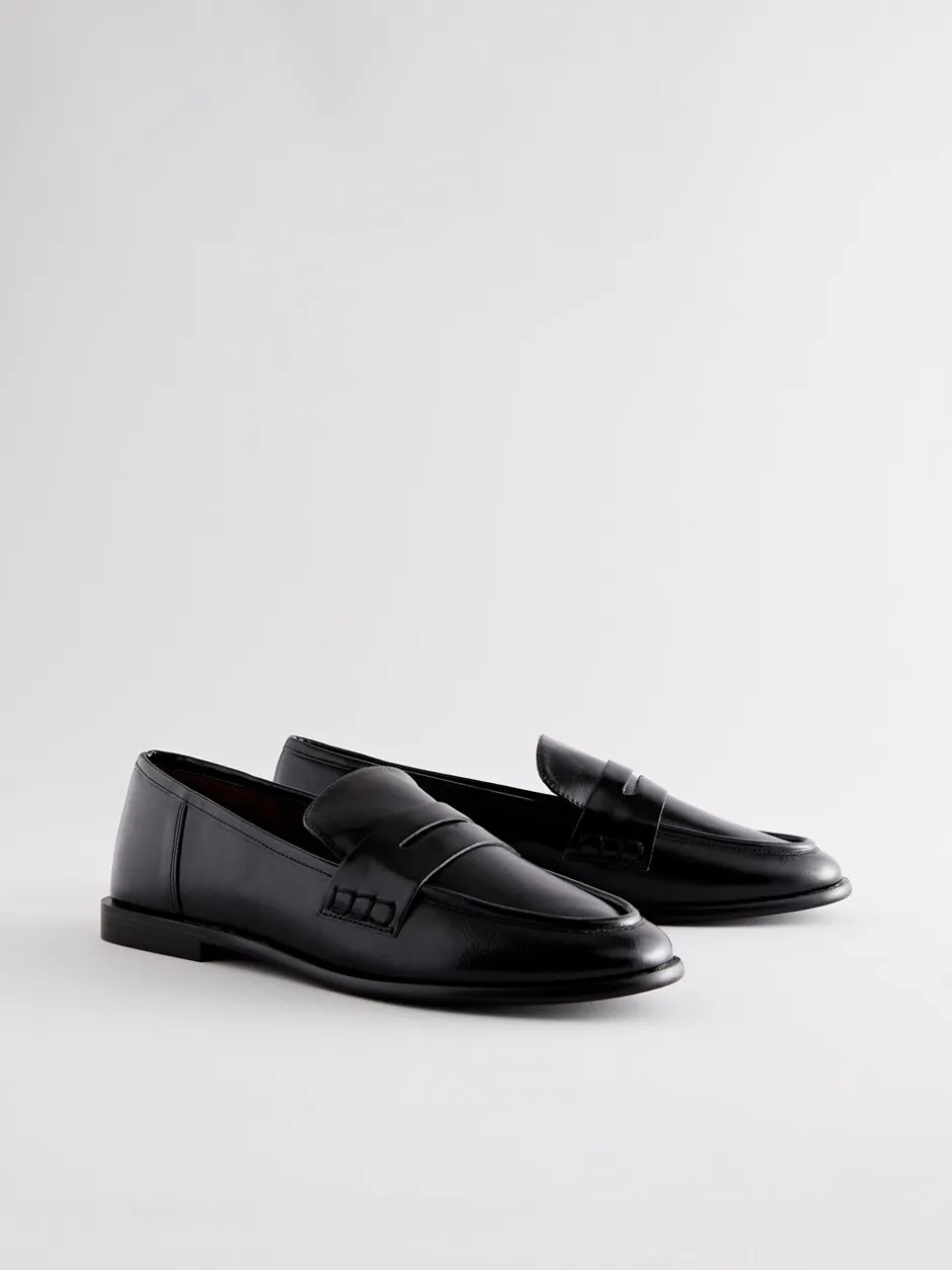Ruimvallend En Extraruimvallend|Lage Schoenen*Next - Forever Comfort® Penny loafers met ronde neus Zwart