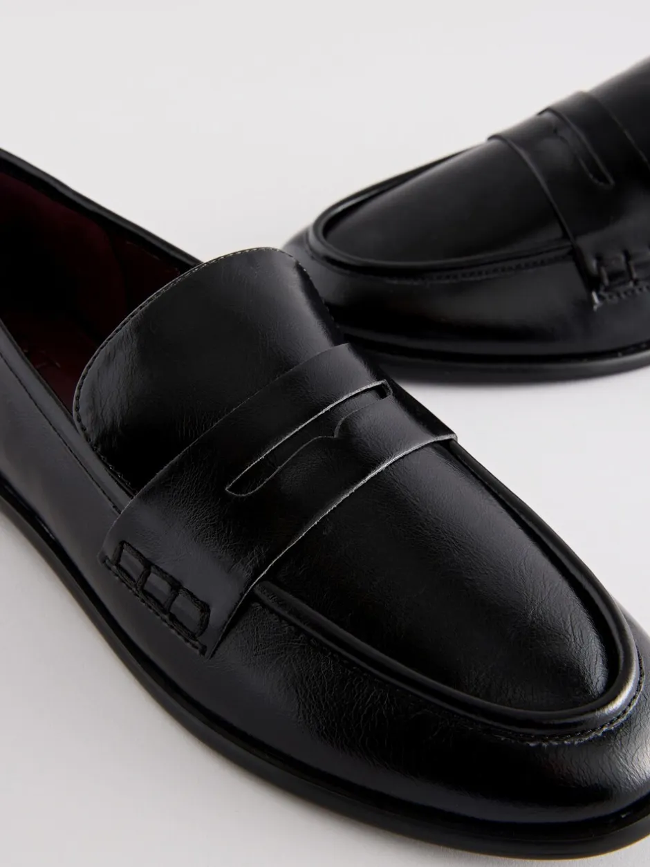 Ruimvallend En Extraruimvallend|Lage Schoenen*Next - Forever Comfort® Penny loafers met ronde neus Zwart