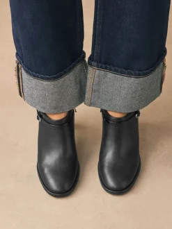 Ruimvallend En Extraruimvallend|Boots*Next Zwart - Forever Comfort® Round Toe Block Heel Buckle Detail Shoe Boots