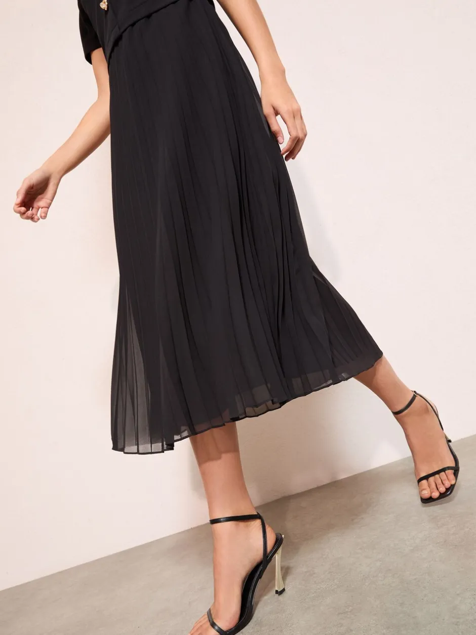 Jurken*Friends Like These - Button Down 2-In-1 Pleated Dress Zwart