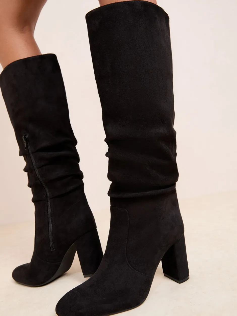 Boots*Friends Like These - Ruched Block Heel Knee High Long Faux Suede Boots Zwart
