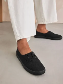 Sneakers*Next - Geborduurde veterloze canvas instapsneakers Zwart