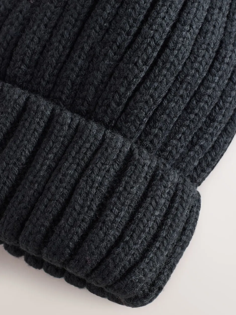 Mutsen, Handschoenen En Sjaals*Next Zwart - Geribbelde beanie-muts met pompon (3mnd -16jr)