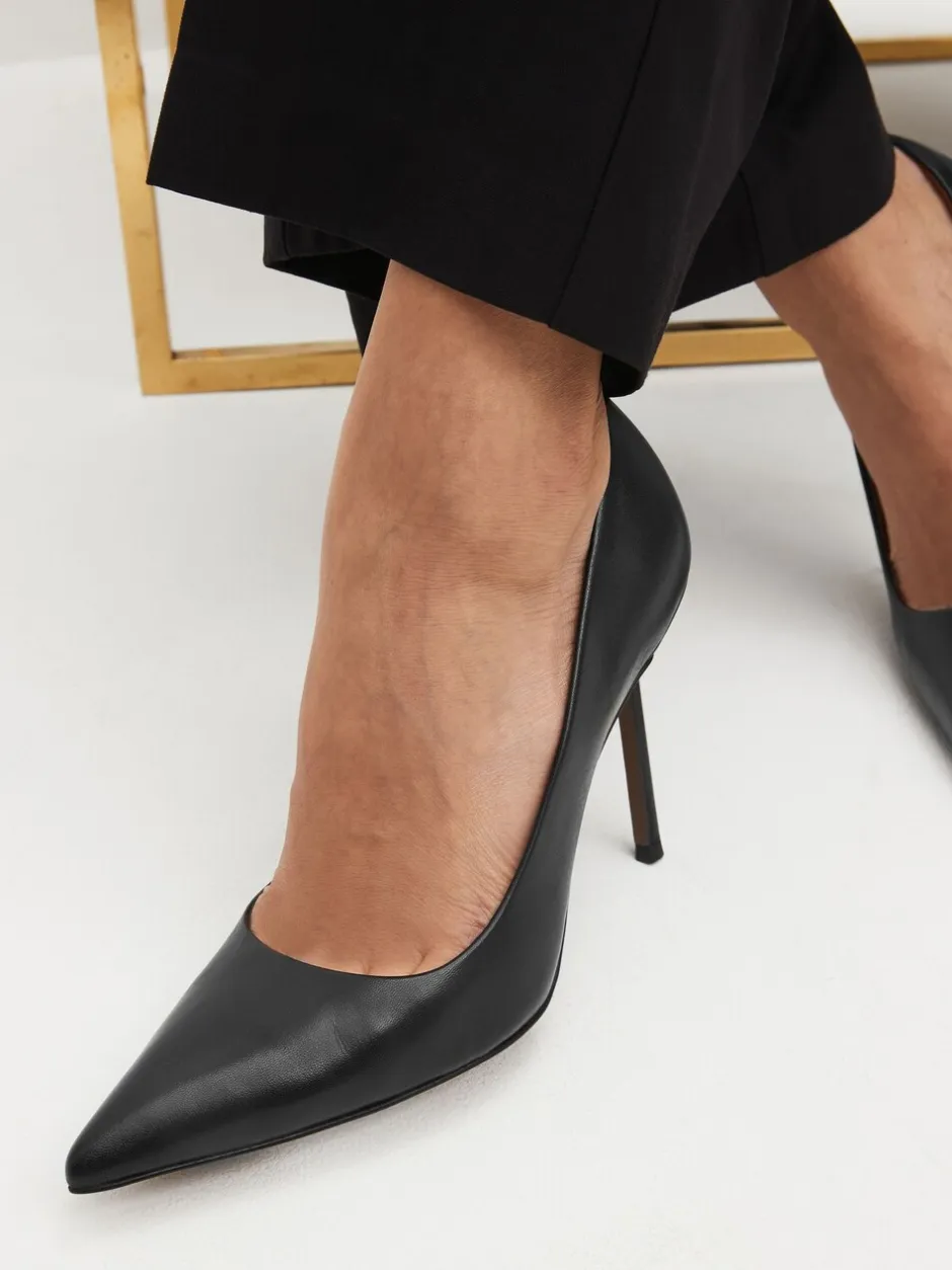 Ruimvallend En Extraruimvallend|Schoenen Met Hakken|Next - Leren spitse pumps Zwart