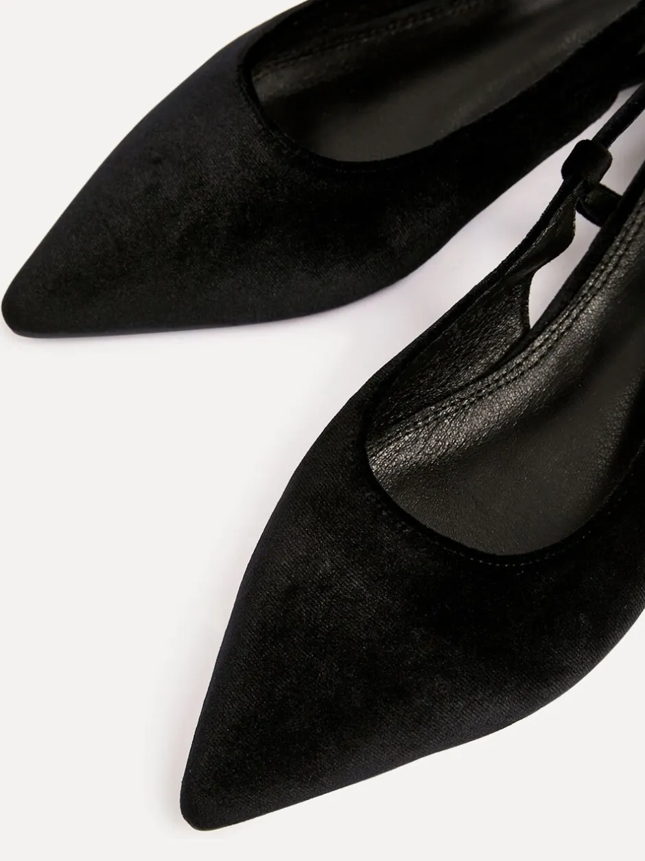 Lage Schoenen*Linzi - Clasica Low Heeled Slingback Courts Zwart