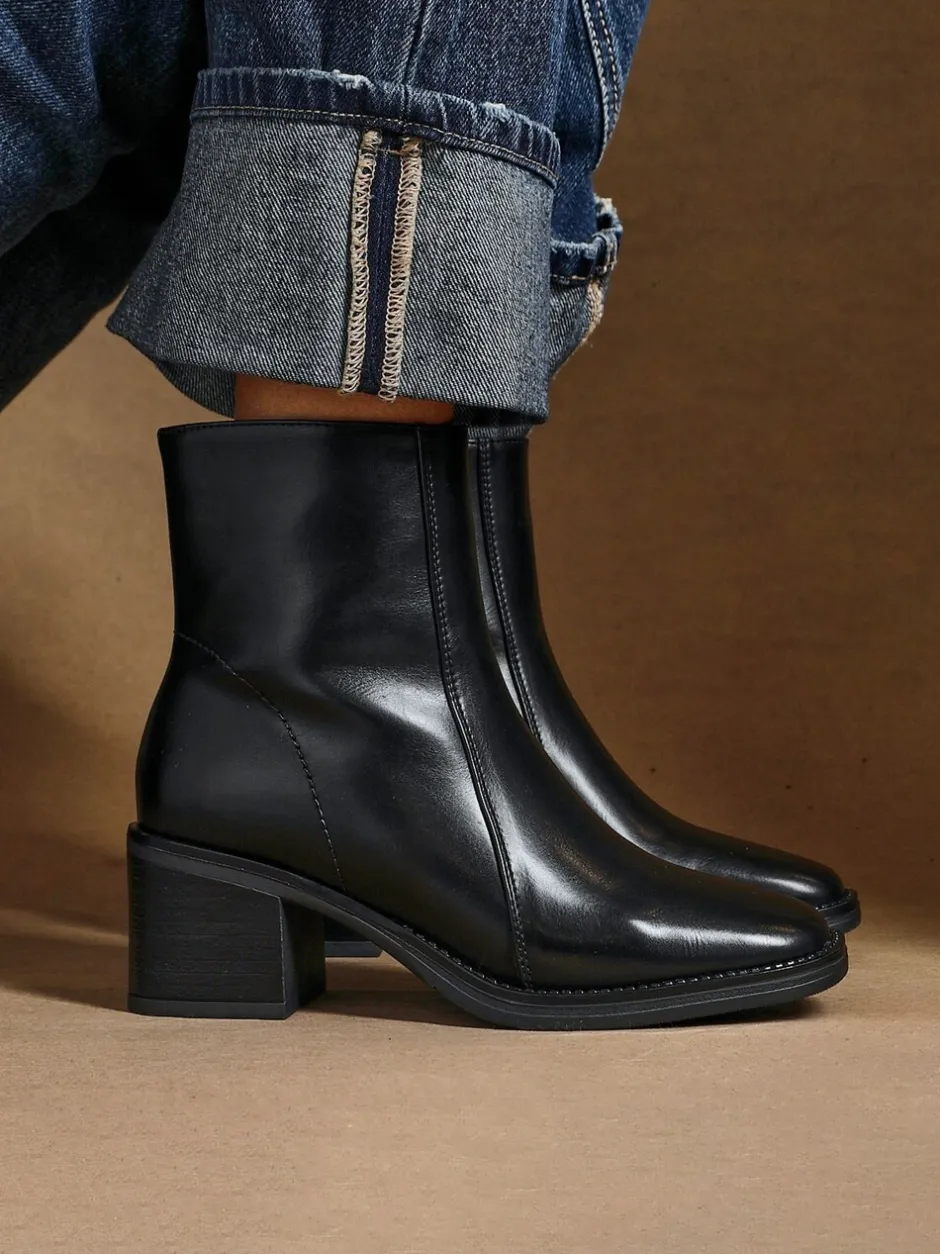 Boots|Linzi - Wander Block Heel Ankle Boots Zwart