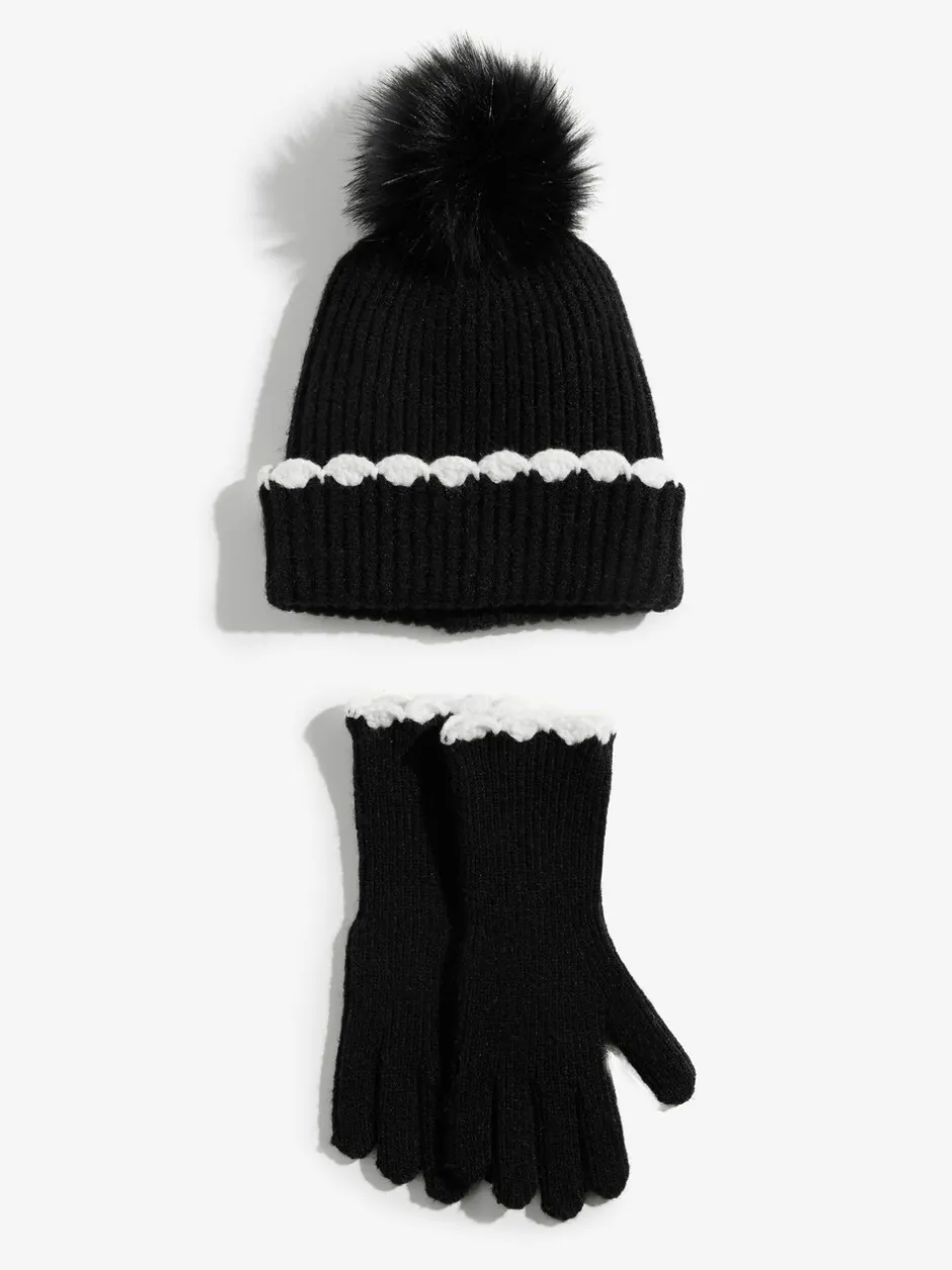 Mutsen, Handschoenen En Sjaals*Love & Roses - Scallop Trim Ribbed Pom Hat and Gloves Set Zwart