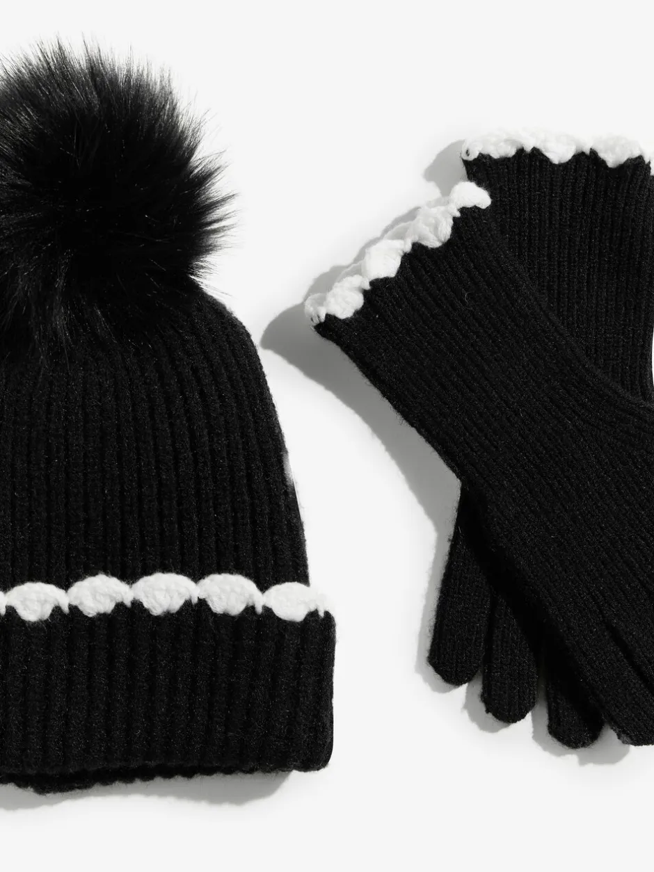 Mutsen, Handschoenen En Sjaals*Love & Roses - Scallop Trim Ribbed Pom Hat and Gloves Set Zwart