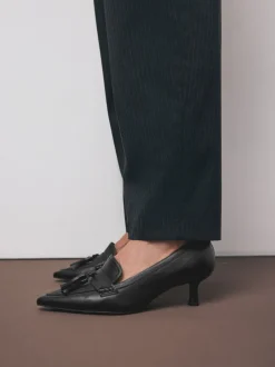 Schoenen Met Hakken|Next - Premium Leather With Motionflex Point Toe Tassel Heels Loafers Zwart