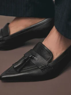 Schoenen Met Hakken|Next - Premium Leather With Motionflex Point Toe Tassel Heels Loafers Zwart