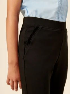 Schoolkleding*Next - Schoolbroek met hoog aandeel katoen en stretchy, elastische tailleband (3-16jr) Zwart