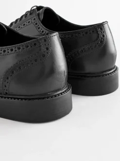 Schoenen|Formele Schoenen*Next - Standaard pasvorm - Leren derby-brogues Zwart
