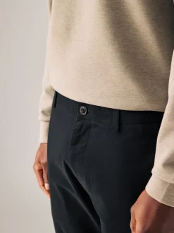 Shorts*Next - Strakke Pasvorm - Chinoshort met stretch Zwart