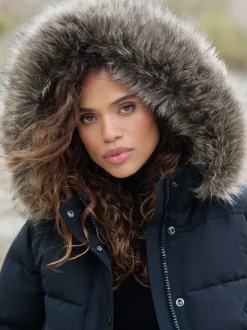 Jassen En Jacks*Superdry Zwart - Everest bomberjack met capuchon