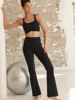 Sportkleding|Leggings En Joggingbroeken|Next - Superzachte Dry Tech yogasportleggings met uitlopende pijpen Zwart