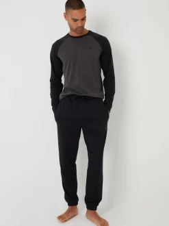 Pyjama's|Threadbare Zwart - - Pyjamaset van gemengde stoffen met lange mouwen
