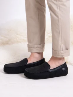 Pantoffels*Totes - - Isotoner - Modieuze moccasinpantoffels met vierkant patroon voor heren Zwart