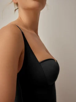 Shapewear*Next - Vormgevende medium verstevigende premium katoenen Wear Your Own Beha slip Zwart