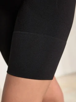 Shapewear|Next - Vormgevende naadloze slip voor gladdere dijen met stevige buikcorrectie Zwart