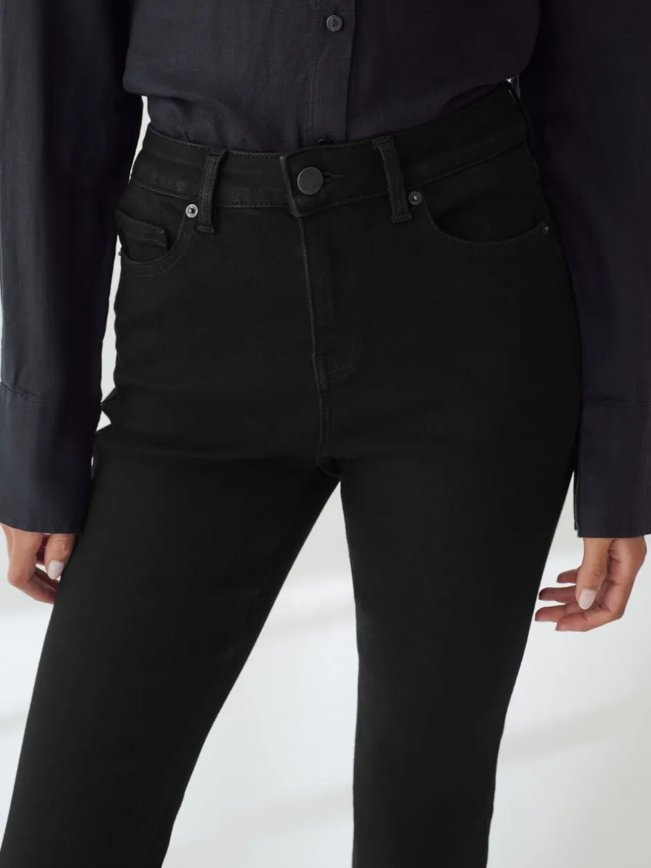 Jeans*Next - Zandloper superzachte jeans met uitlopende pijpen Zwart