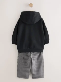 Sets En Combisets|Truien En Breisels|Next Zwart en grijs bedrukt - Set met hoodie en timmermansjoggingbroek (3 mnd - 7 jr)