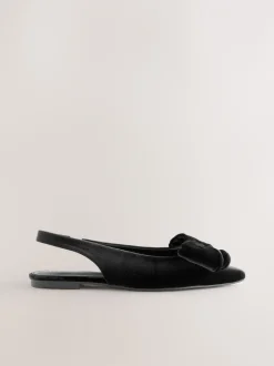 Lage Schoenen*Next - Forever Comfort® ballerina's met strik, spitse neus en hielbandje Zwart fluweel