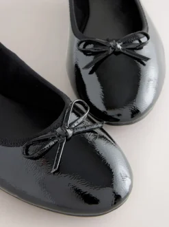 Ruimvallend En Extraruimvallend|Lage Schoenen*Next Zwart lak - Ballerina's met ronde neus