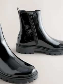 Ruimvallend En Extraruimvallend*Next - Forever Comfort® Chelsea-enkellaarzen met profielzool Zwart lak