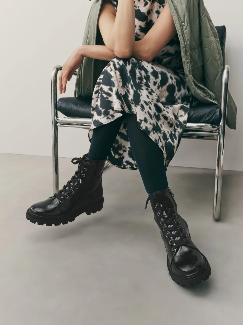 Ruimvallend En Extraruimvallend|Boots|Next - Forever Comfort® veterlaarzen Zwart lak