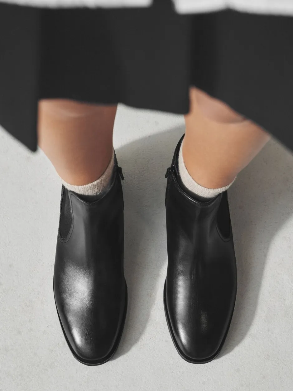 Ruimvallend En Extraruimvallend|Boots*Next Zwart leer - Forever Comfort® Chelsea-enkellaarzen