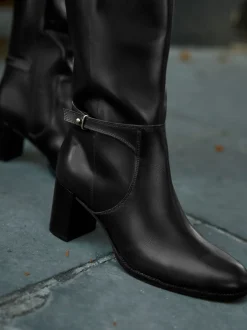Boots*Next - Forever Comfort® kniehoge laarzen met hardware trim Zwart leer
